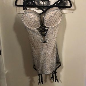 victoria’s secret floral lace lingerie